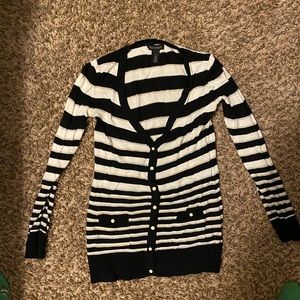 White House Black Market sweater size xs